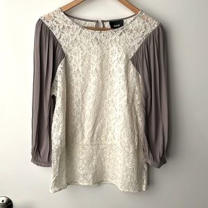 Anthropologie Maeve lace top with balloon sleeves mauve lavender & cream size 6